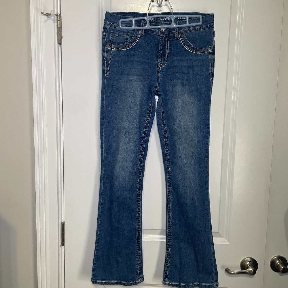 Junior Girl's Size 7 Short Wallflower Legendary Fit Jeans